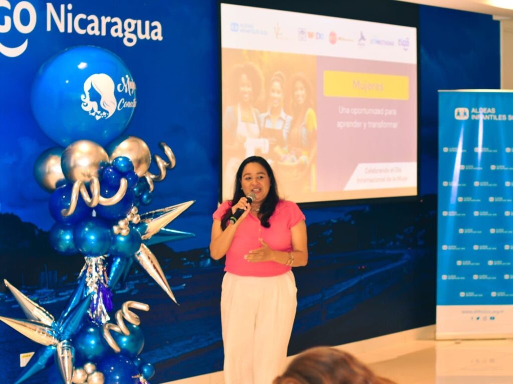 Lua y Tigo Nicaragua - Mentora WordPress